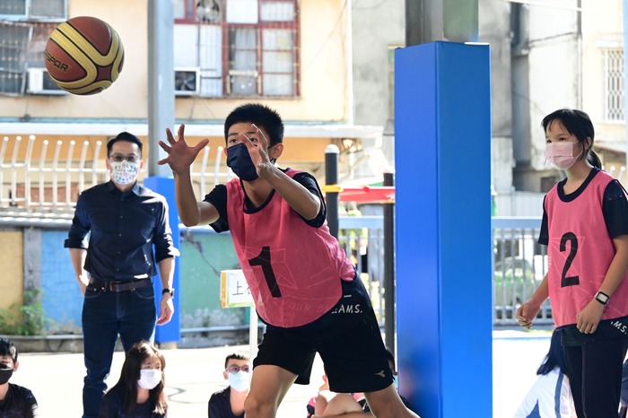 6年1班榮獲臺中市普及化籃球總決賽第一名