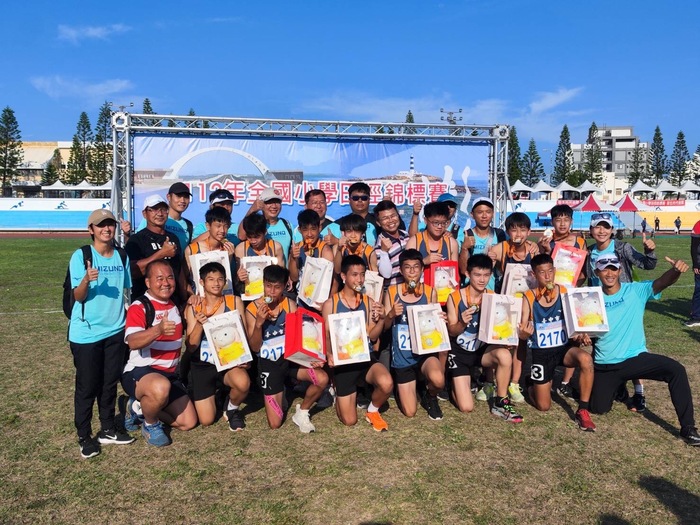 601班孫奕閔《112年全國小學田徑錦標賽》接力項目榮獲第一名