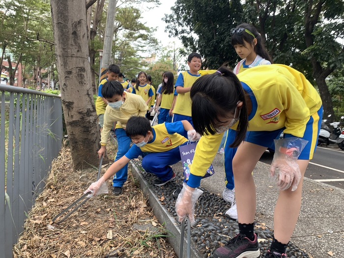 五年級學生進行跨域公益活動