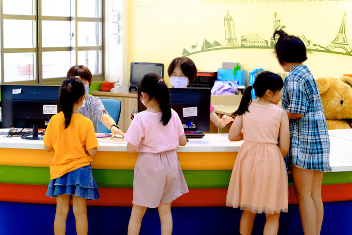 上石熊愛讀冊館本學期正式開館
