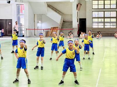 臺中市普及化健身操比賽榮獲佳績