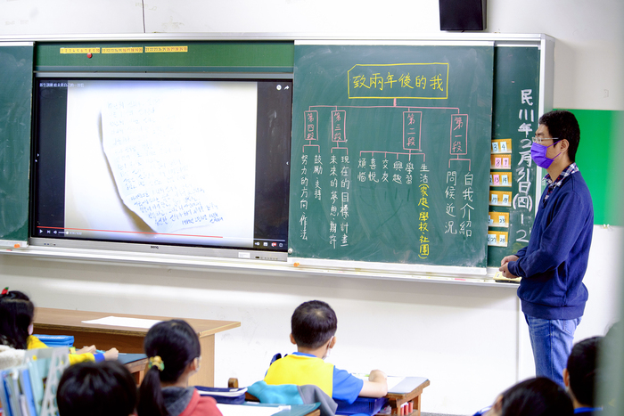 全校寫作日十年有成，爬格子第20期