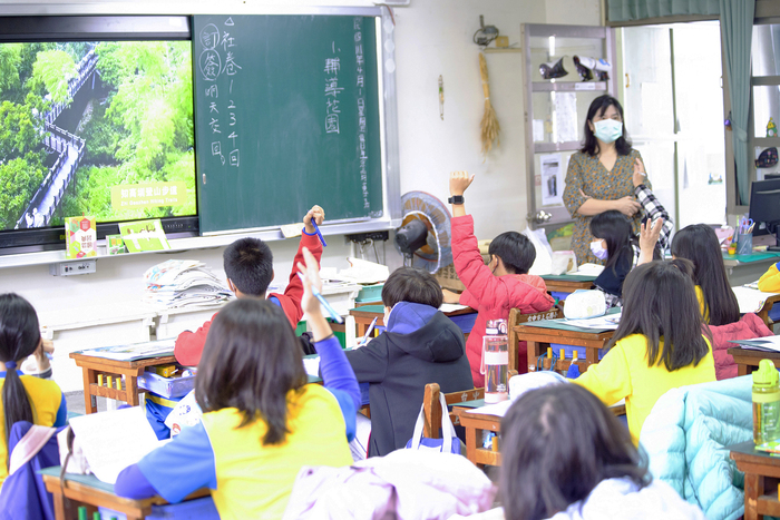 全校寫作日十年有成，爬格子第20期