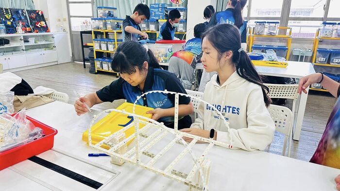 橋樑耐重的積木課程
