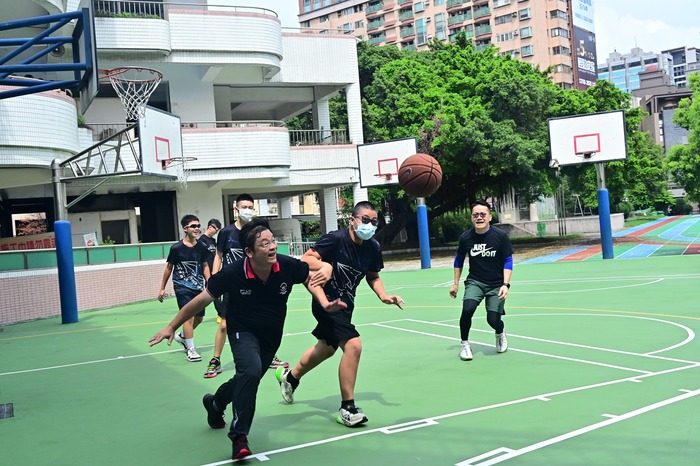 西瓜盃親師生籃球賽是我們的傳統
